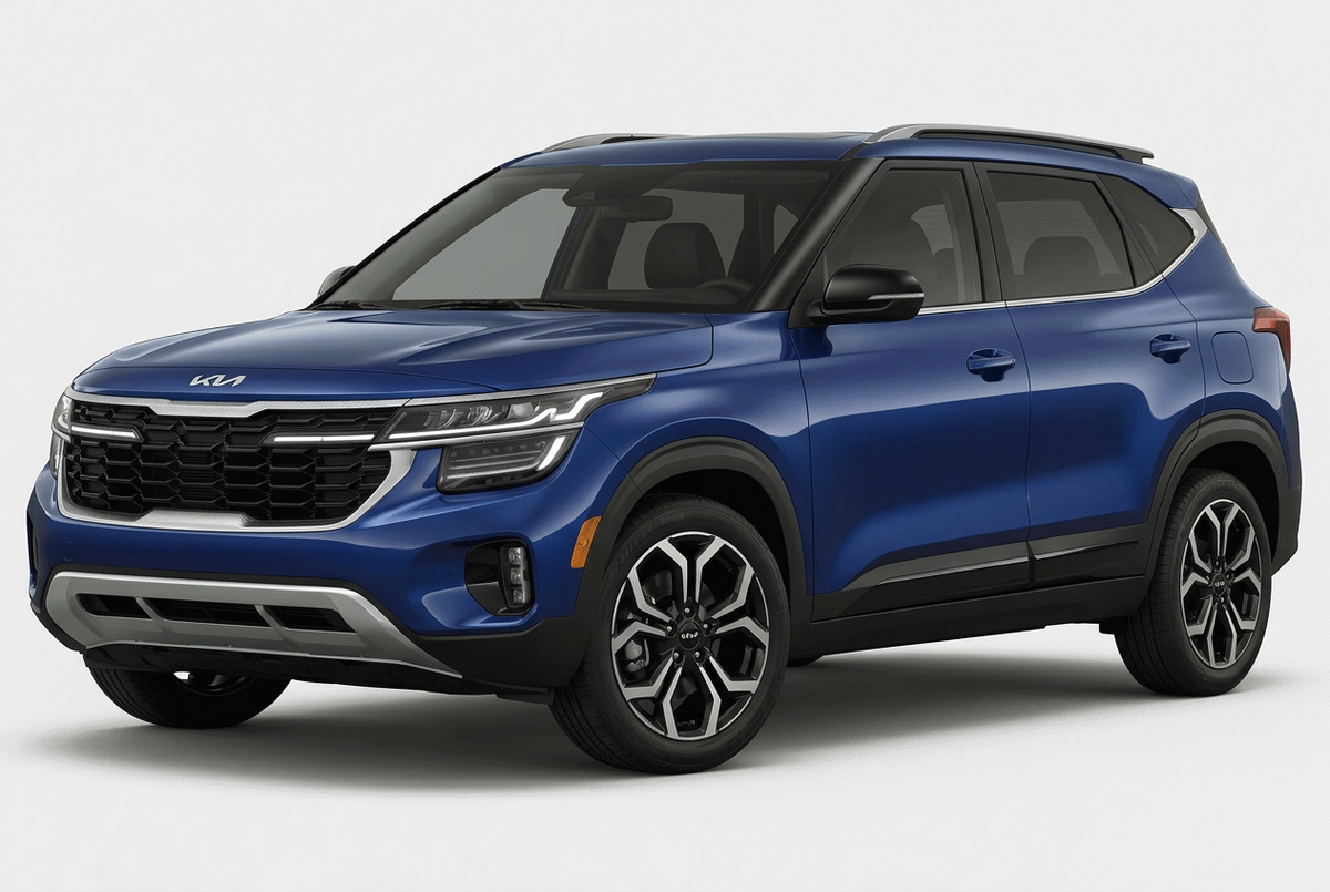 Kia Seltos (2021–2025) shown from a front three-quarter angle on a light studio background.